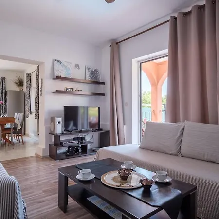 Apartment Es Fazana