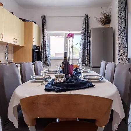 Apartment Es Fazana