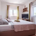Es Apartamento Fažana