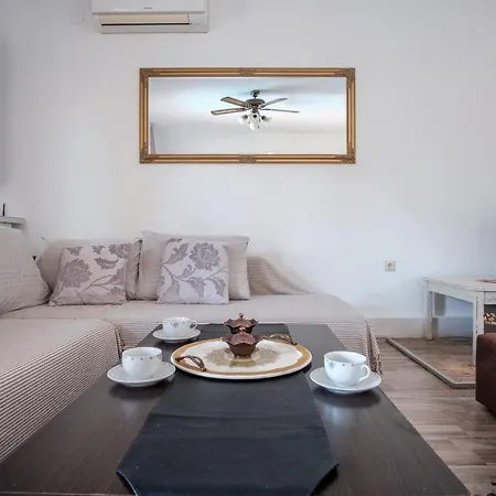 Es Apartment