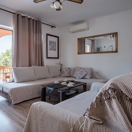 Es Apartamento Fažana