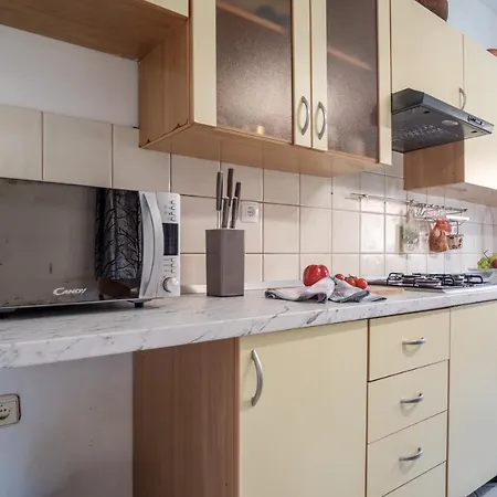 Es Apartment Fažana